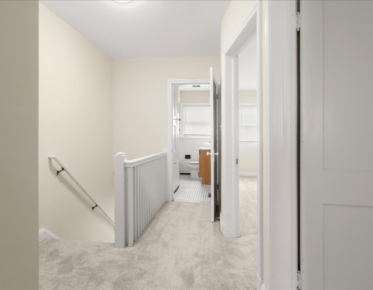 Building Photo - 1307 N Ellwood Ave