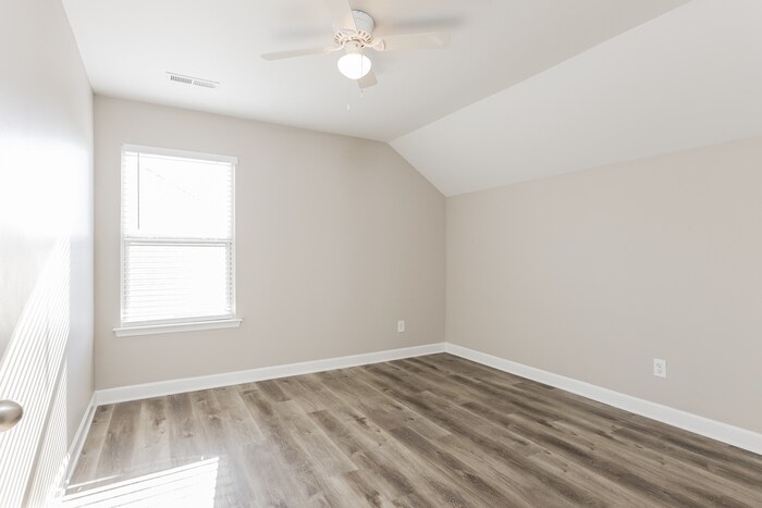 Building Photo - 4533 David Cox Rd