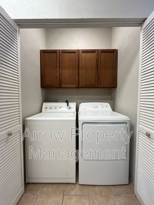 Building Photo - 918 S 10th St