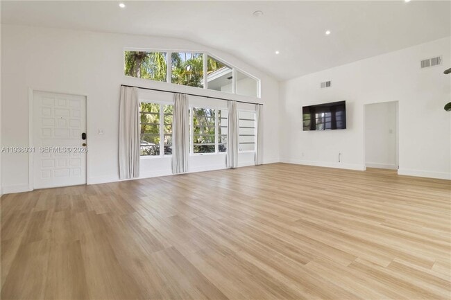 Building Photo - 900 Belle Meade Island Dr