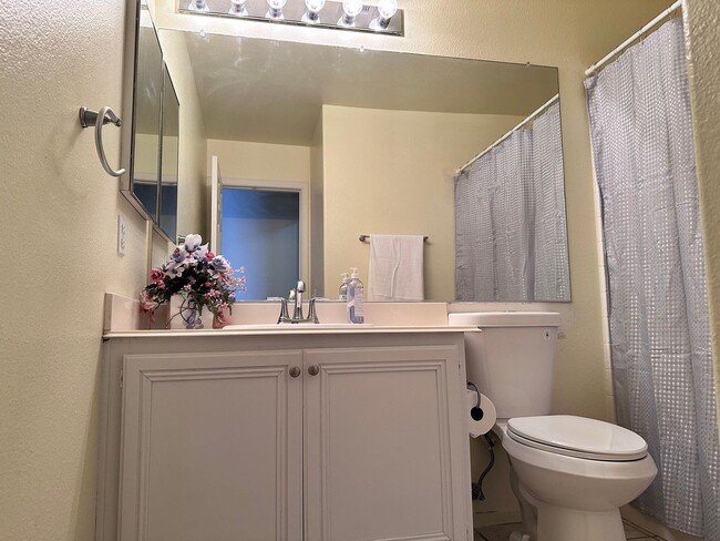 Building Photo - Location, Location! Prime Silverado Ranch Living  Welcome to this gorgeous single-story home in t...