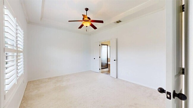 Building Photo - 3900 Latinne Ln