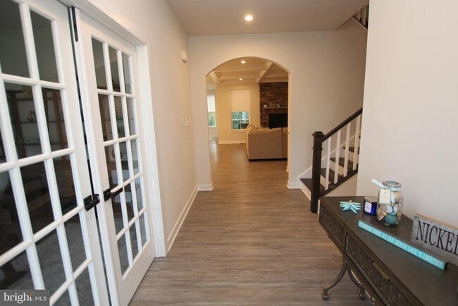 Building Photo - 31219 Barefoot Cir