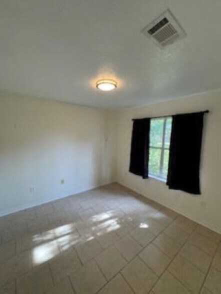 guest bedroom #3 - 10713 Plummer Cir