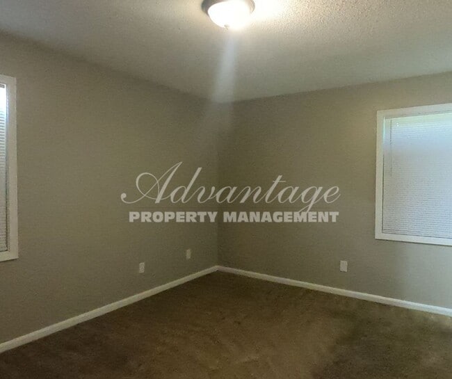 Building Photo - Newly Renovated Home In Raleigh