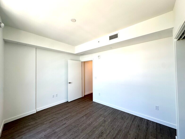 Building Photo - 234 NW 17th St