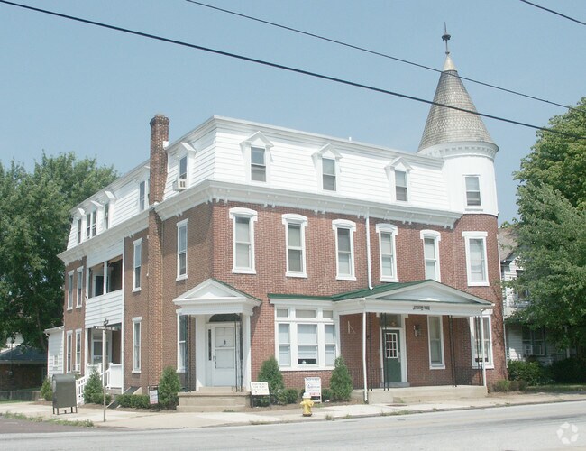 Primary Photo - Jefferson House