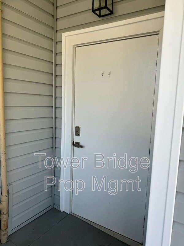 Building Photo - 3897 7th Ave