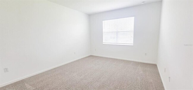 Building Photo - 413 Silver Palm Dr