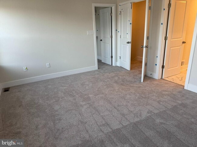 Building Photo - 7730 Meander Ct S