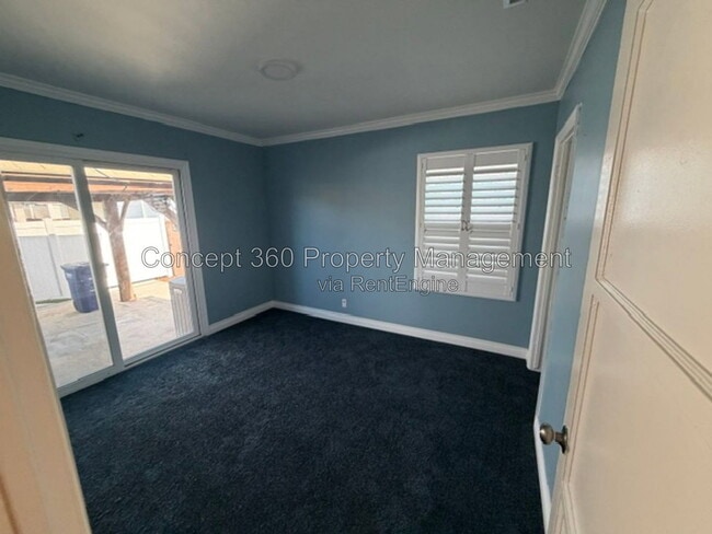 Building Photo - 5029 Fidler Ave