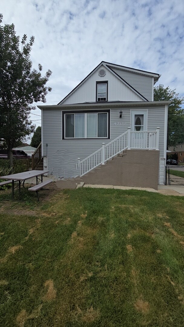 Building Photo - 5200 S Lorel Ave