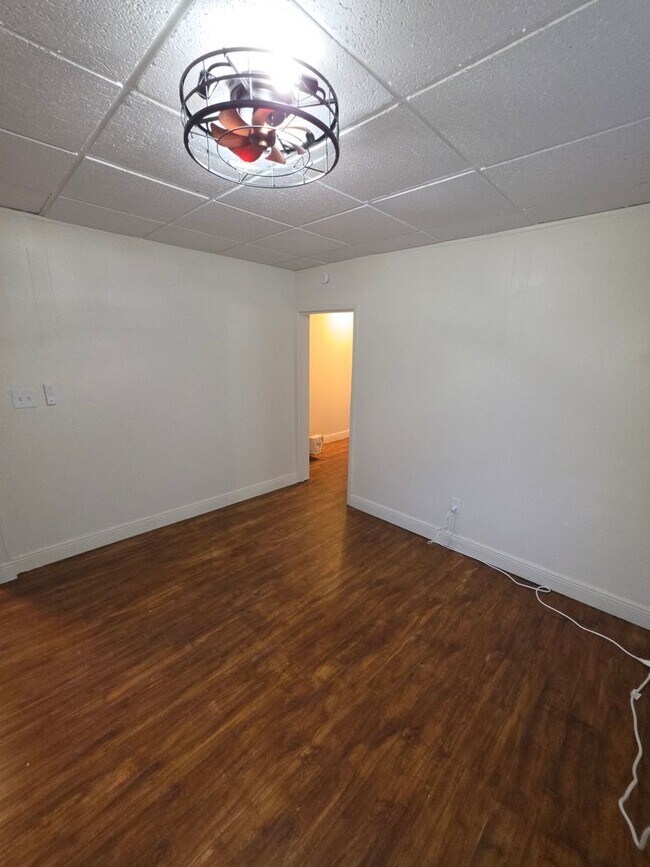 Building Photo - 202 Luella Ct