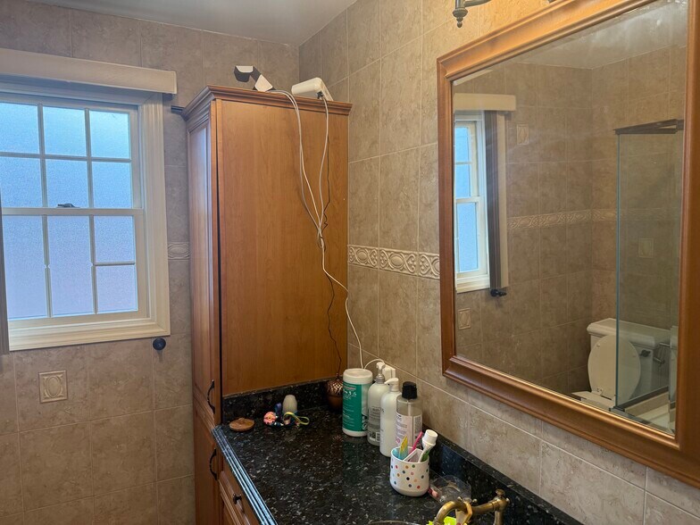 Building Photo - 284 Semton Blvd