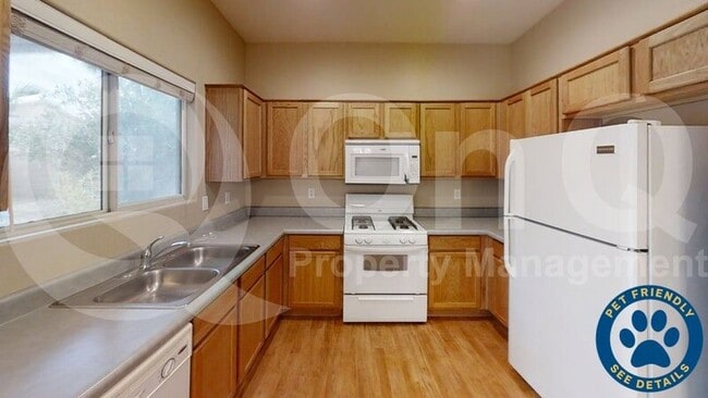 Primary Photo - 807 W Sunset Ave