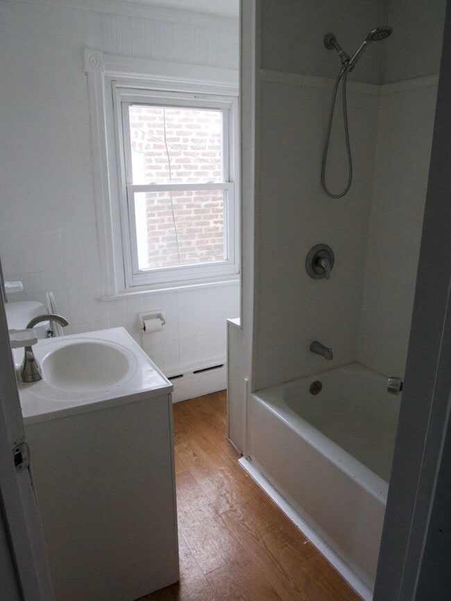 Building Photo - Spacious 4-Bedroom, 1- Bathroom Row home in Allentown – Section 8 Encouraged to Apply!