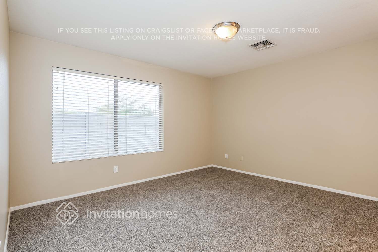 Building Photo - 5409 S 7th Dr