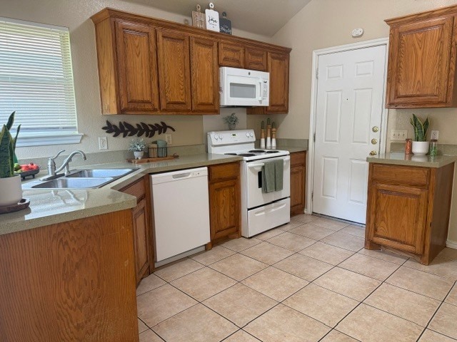 Building Photo - Eagle Mountain ISD ! 3/2/2 Cute and well-maintained 3-bedroom, 2-bath home featuring an open-conc...