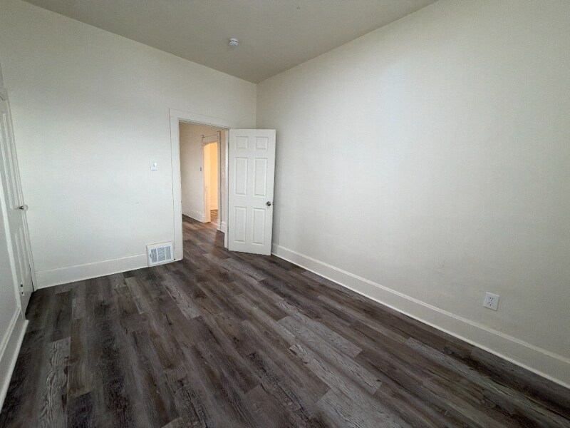 Building Photo - 2130 4th Ave