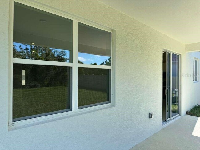 Building Photo - 3449 Sanctuary Dr