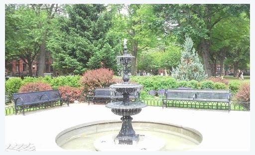 Building Photo - 201 York St