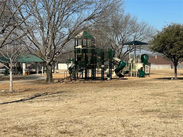 Building Photo - 2729 Pinehurst Dr