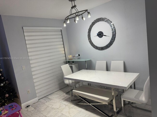 Building Photo - 4301 SW 160th Ave