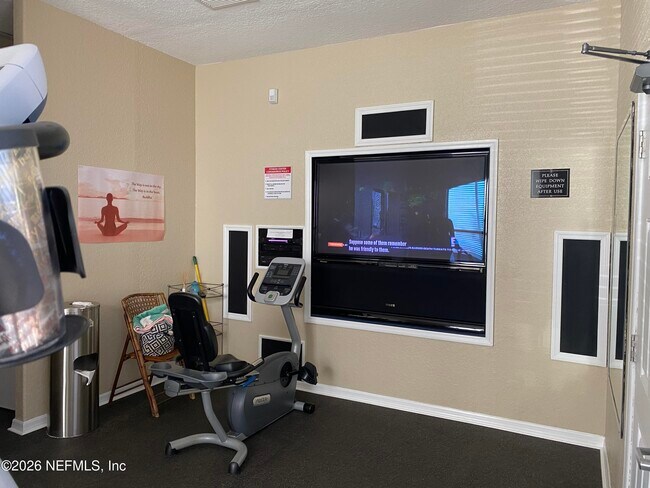 Building Photo - 1655 The Greens Way