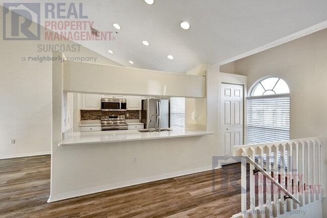 Building Photo - 4220 Players Pl