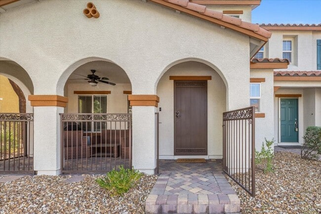 Building Photo - Spacious, Modern, Fully Furnished 3 Bedroom Home in Inspirada