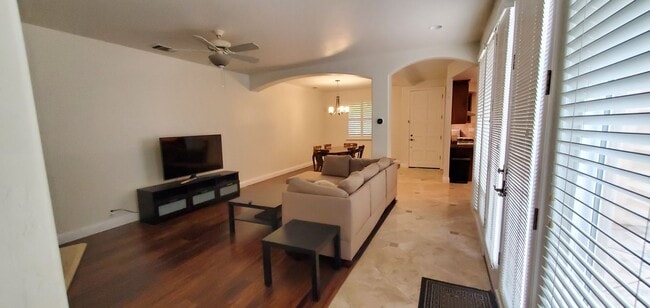 Building Photo - Charming Luxury Home near Downtown & Shopping