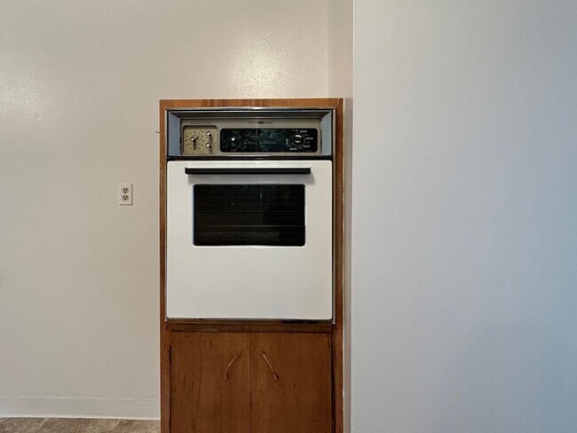 Building Photo - sw114th