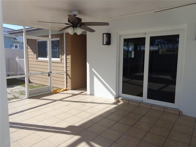 Building Photo - 1565 Thumb Point Dr