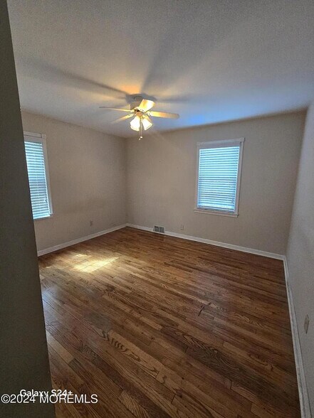 Building Photo - 16 Oak Ridge Pkwy