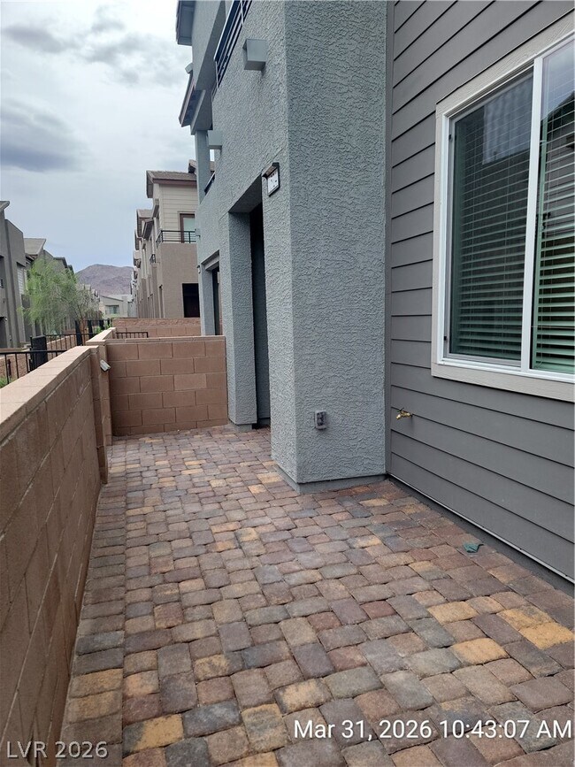 Building Photo - 1524 Maya Xing Ave