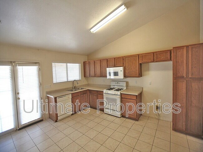 Building Photo - 9903 N 77th Ave