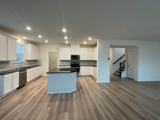 Building Photo - 4519 Avellino Dr