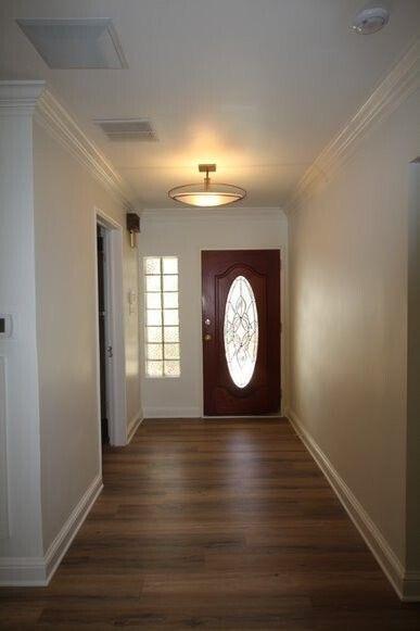 Building Photo - 4104 N Ivy Rd NE