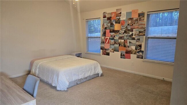 Building Photo - 4038 Ash Tree St SW