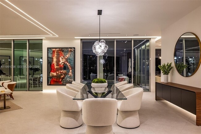 Building Photo - 503 Palm Dr