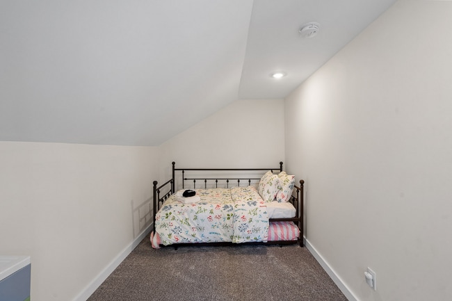 Building Photo - 68 1st St