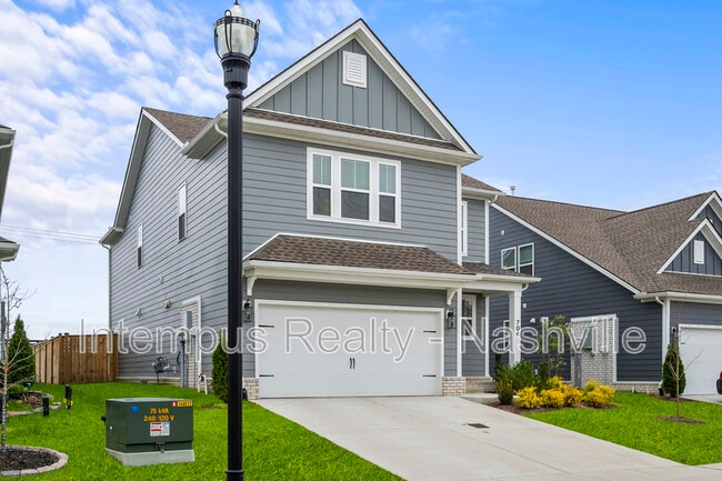 Building Photo - 704 Conifer Dr