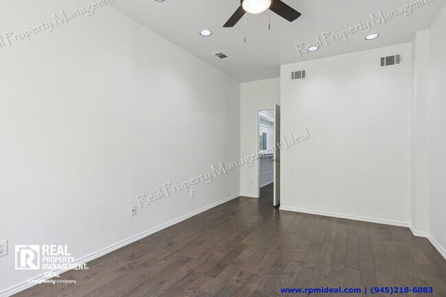Building Photo - 4111 Herschel Ave