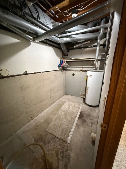 Building Photo - 2757 Kathy Dr