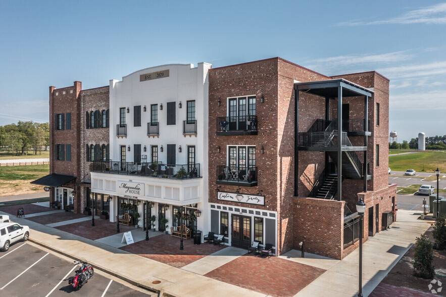 Primary Photo - Silo Lofts