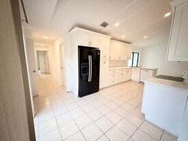 Building Photo - 9159 SW 22nd St