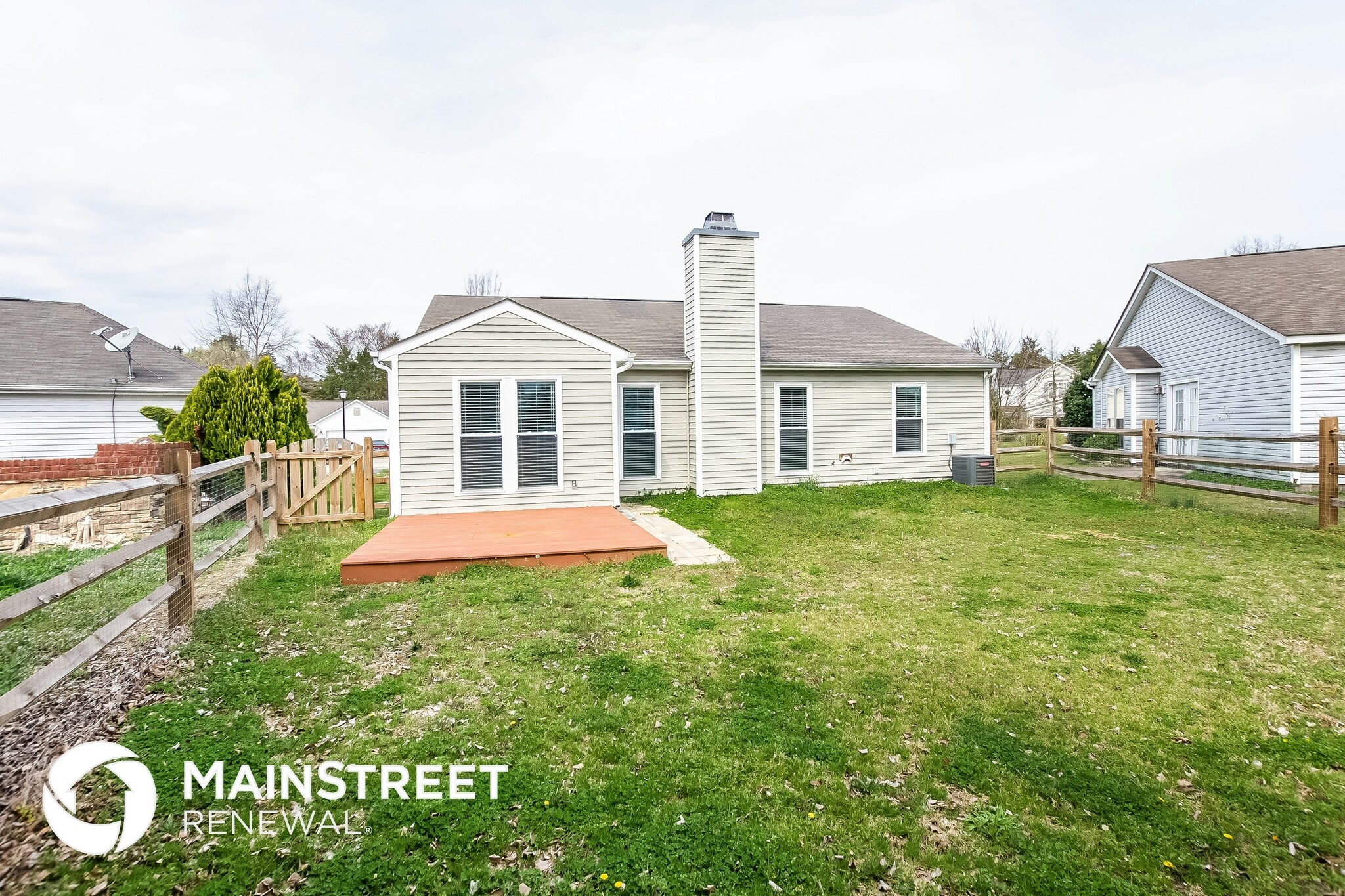 Building Photo - 13031 Planters Row Dr