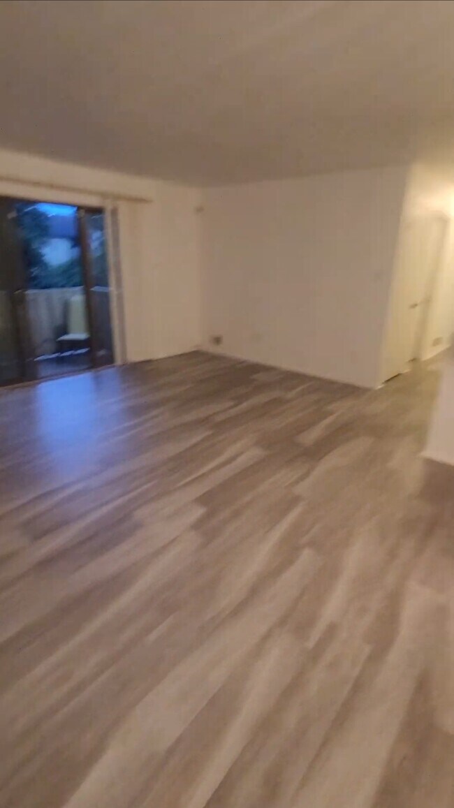 Building Photo - 1303 Morris Ct