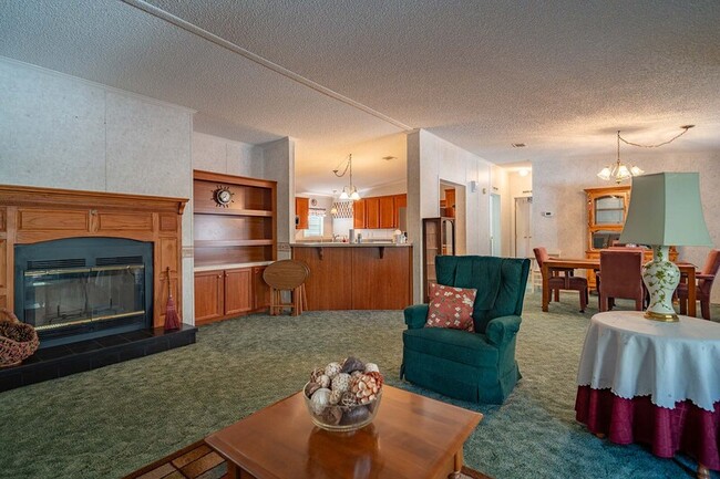 Building Photo - 2671 Oscar Harvey Rd