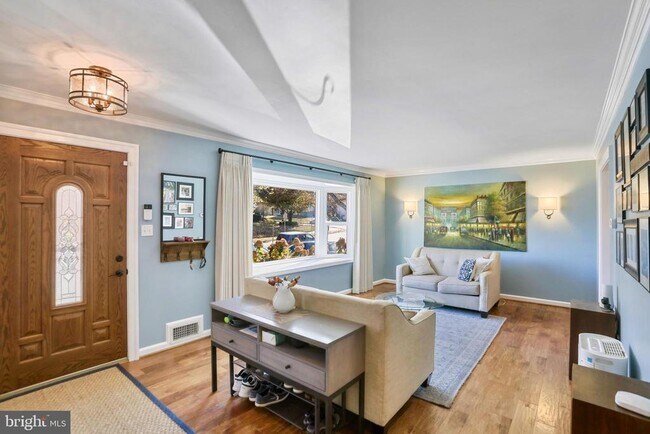 Primary Photo - 4402 Medford Dr